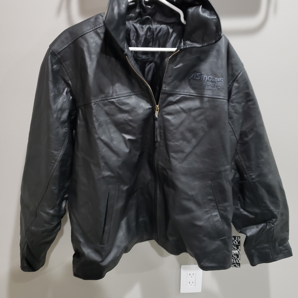 Black leathet jacket
